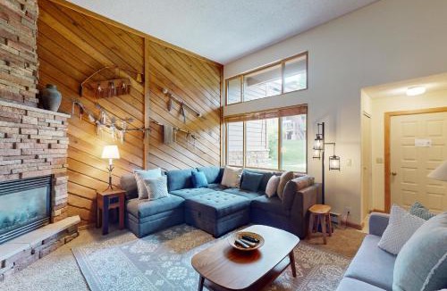Peak 9 House | Cedars 26