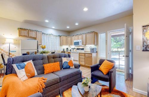 Stanwood Apartment | Cedars Hideaway B