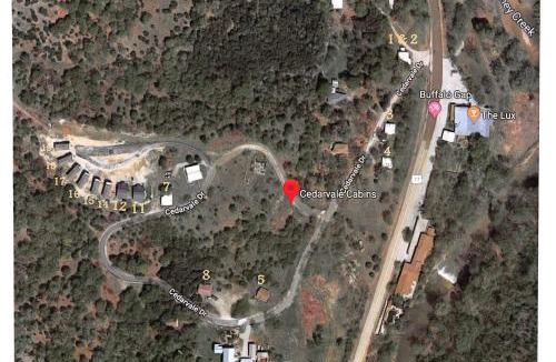 Davis Cabin | Cedarvale Cabins Turner Falls