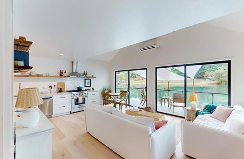 Fox Island House | Cedrona Cove Cottage