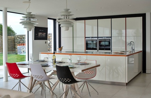 Criccieth House | Cefn Castell