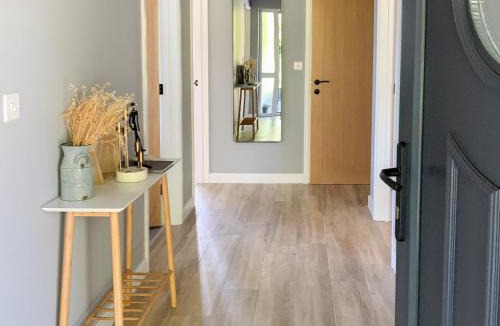 New Moat House | Cefn Gelli