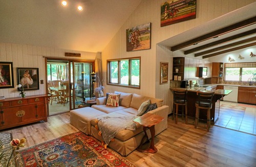 Saratoga Springs House | CELEBRATE in an INDOOR POOL & SPA