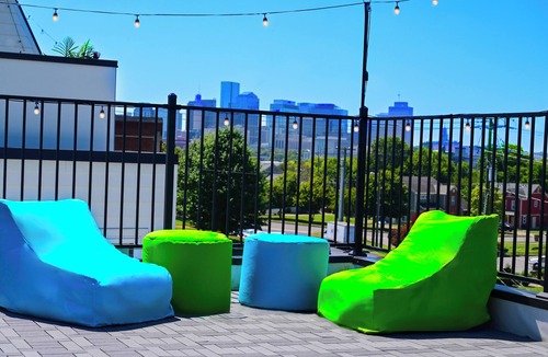McFerrin Park House | Celebrity Owned! Walkable to Nissan Stadium/Titans. 5 Mins to Downtown