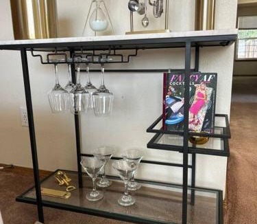 Hillcrest House | Celestial Escape