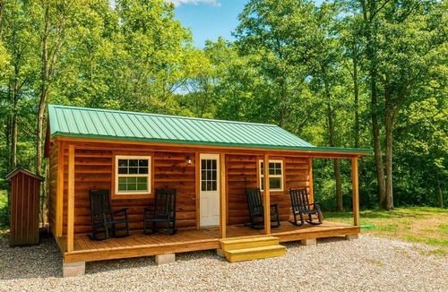 Boss House | Celestial Glamping Bell Tent Oasis Near Sinking Creek, Missouri