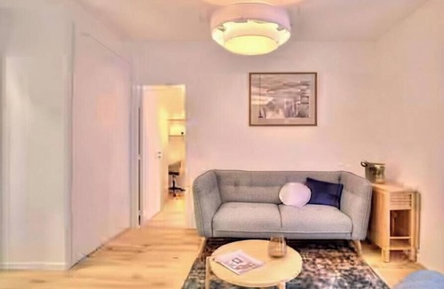 Batignolles Apartment | Celine 29