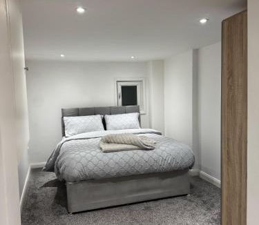 Pontefract Apartment | Cellar Suite