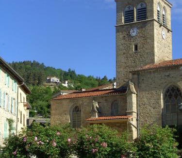 Saint-Georges-en-Couzan House | Cellier de la Fontaine