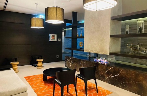 Hawthorn Apartment | Cental location 2 Bedrooms Apt*Free Parking