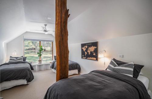 Wandiligong House | Centenary Heights