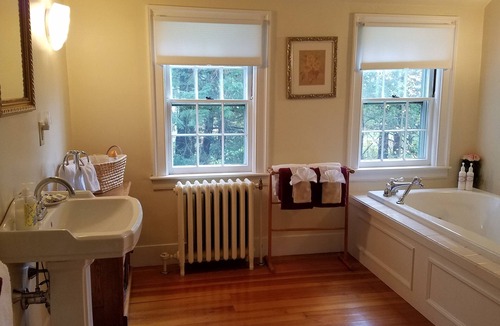 Northfield Bed & Breakfast | Centennial House