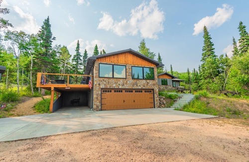 Centennial Cabin | Centennial Mountain Retreat