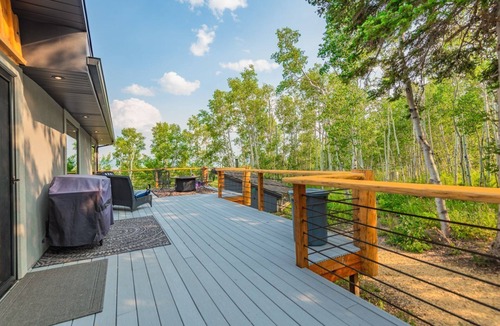 Centennial Cabin | Centennial Mountain Retreat