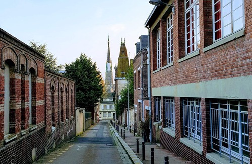 Quartier Vieux Marche-Cathedrale Apartment | Center apartment 2 comfortable rooms