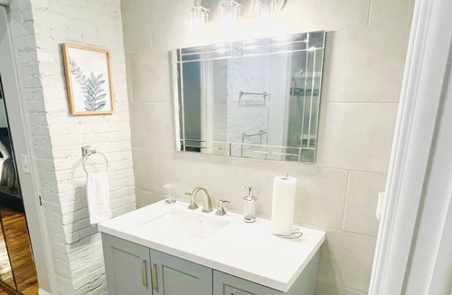 Central Business District Apartment | Center city place. 10mins to URMC & RGH.