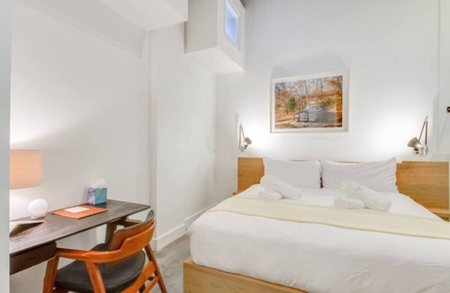 The Gulch Bed & Breakfast | Center Gulch - Walk to Downtown - Private Parking