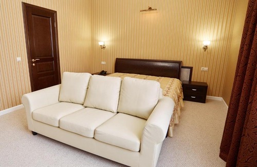 Lys'va Hotel | Center Hotel