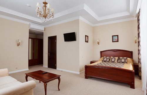 Lys'va Hotel | Center Hotel