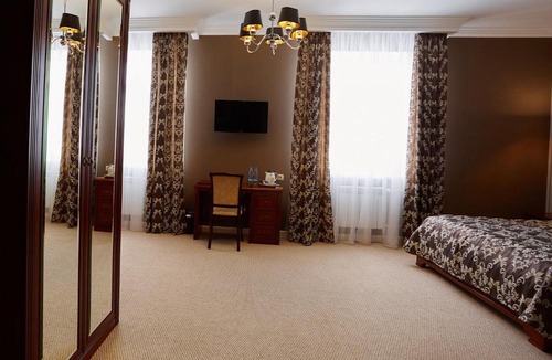 Lys'va Hotel | Center Hotel