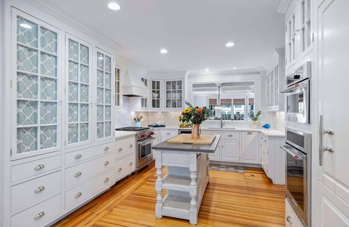 Centerville House | Center Of It All: 454-Cv Sea Captain's Estate with Heated Pool and Pickle Ball Court