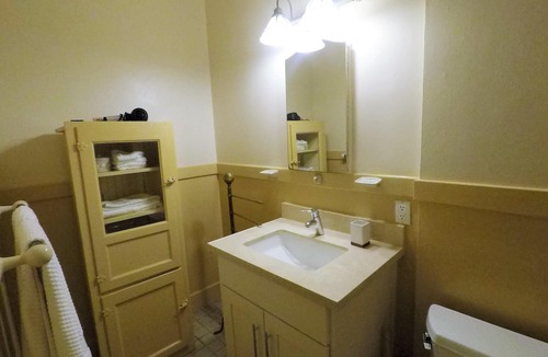 Western Addition Apartment | Center Of The Action