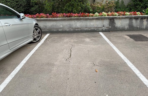 Reims City Centre Apartment | Center Reims Moderne with balcony and parking