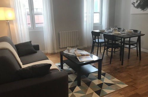 Albi Apartment | CENTER - SPACIOUS - COZY - WIFI