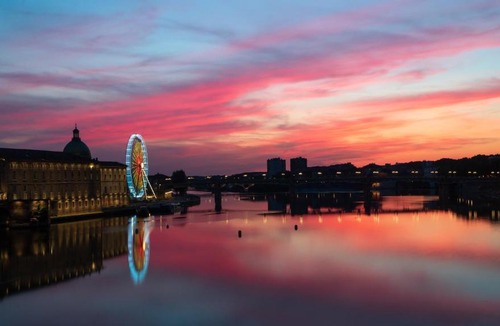 Victor Hugo District Apartment | Center Toulouse Unique Apartment Exceptional View