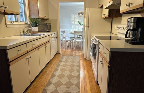 West Hyannisport House | Centerville-Beach+Shops less than 5 min drive