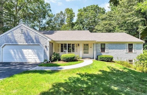 West Hyannisport House | Centerville-Beach+Shops less than 5 min drive