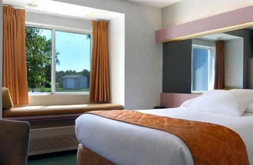 Tonawanda Hotel | CenterWay Hotel Tonawanda