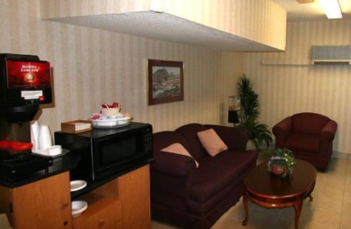 Tonawanda Hotel | CenterWay Hotel Tonawanda