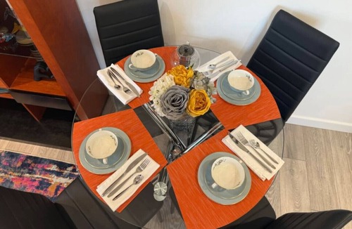 Watford Town Centre Apartment | Central 1BR Watford Flat 12E | Stayfolk