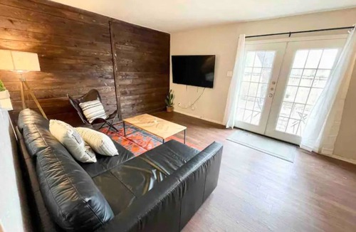 Parker Lane Apartment | *Central 2-bedroom* 5mi from downtown w/patio MC