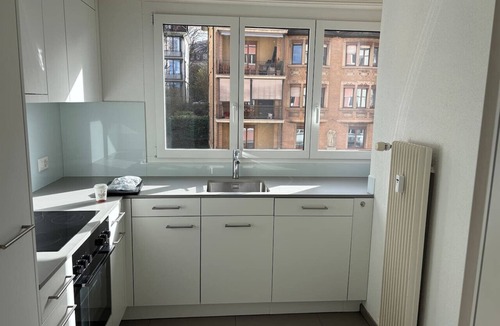 District 6 Apartment | Central 2BR with Superbe Transit Access - Tilia 21