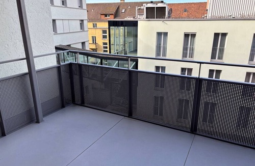 District 6 Apartment | Central 2BR with Superbe Transit Access - Tilia 21