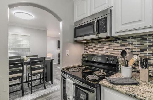 Arlington Apartment | Central 3Bed2B at AT&T - Cowboy Stadium - Texas Live