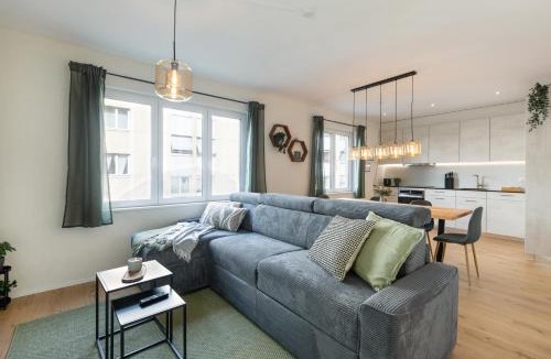 Spiez Apartment | Central Alpine Stay - Modern & Free Parking