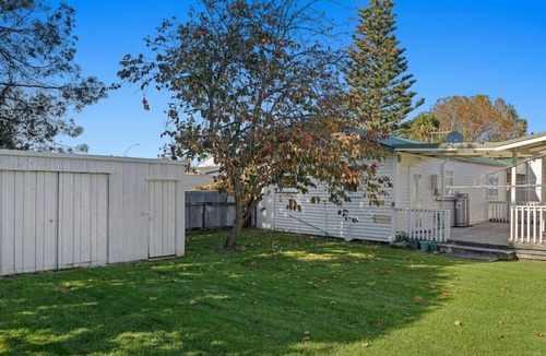 Waiotahi House | Central and cosy one bedroom unit.