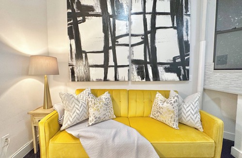 Chelsea Apartment | Central and Cozy Private 1-bedroom in the Big Apple