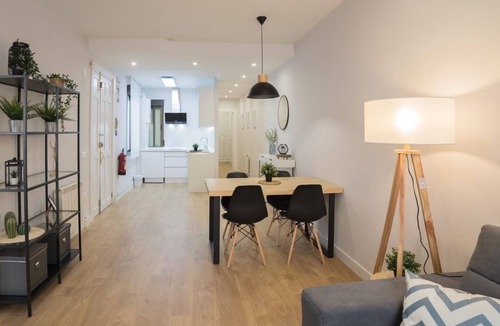 Logrono City Centre Apartment | Central Apartment in Logroño – Spacious, Renovated, and Comfortable for Up to 6 Guests