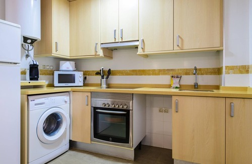 El Pilar Apartment | Central apartment, sophisticated decor, 3 bedrooms in Valencia