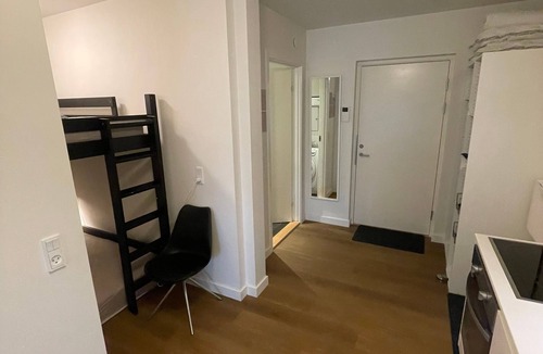 Midtbyen Apartment | Central Apartment with Balcony and Shared Panorama Rooftop