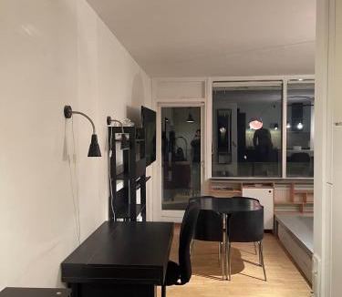 Christianshavn Apartment | Central Apt Balcony I 5 Min to Metro and Canals