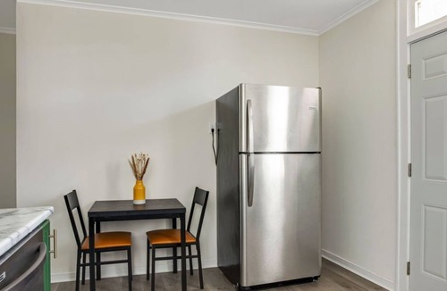 St. Louis Apartment | Central Apt Close to STL Attractions