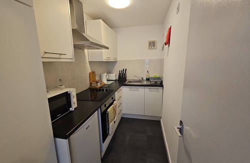 Atherstone Apartment | Central Atherstone, Modern Apartment
