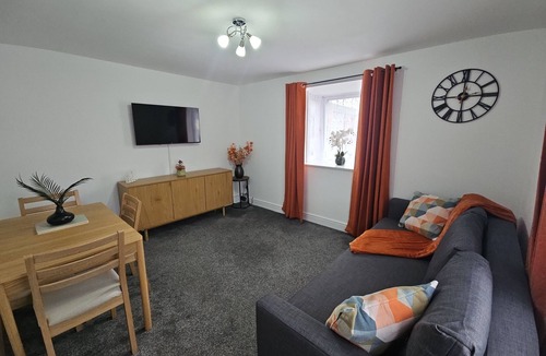 Atherstone Apartment | Central Atherstone, Modern Apartment