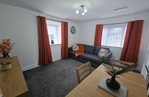 Atherstone Apartment | Central Atherstone, Modern Apartment