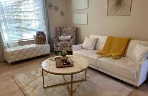 SoNo Apartment | Central Atlanta